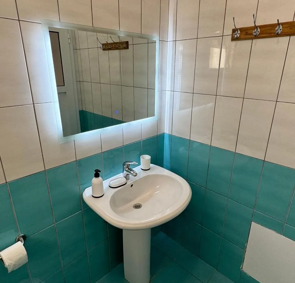Joana'S Rooms Himare